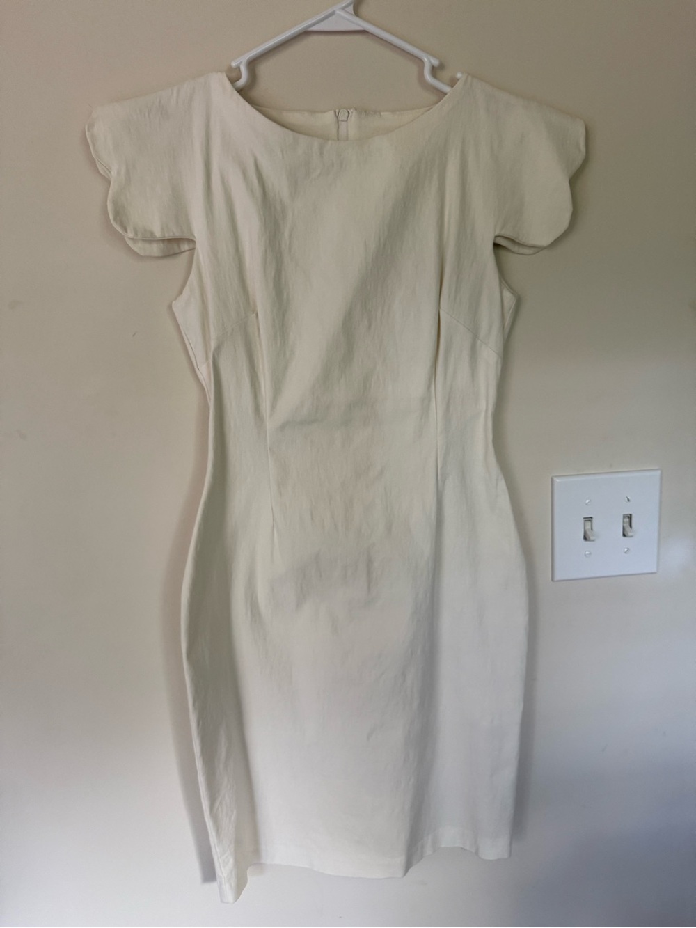 Elegant Cream Midi Sheath Dress with Cap Sleeves
